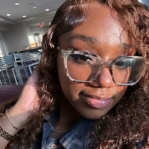 Meet your Posher, Kailani